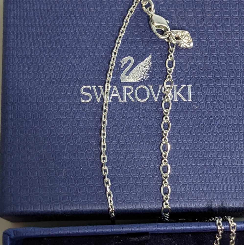 Swarovski Crystal Necklace and Ring Set - Picture 4 of 7